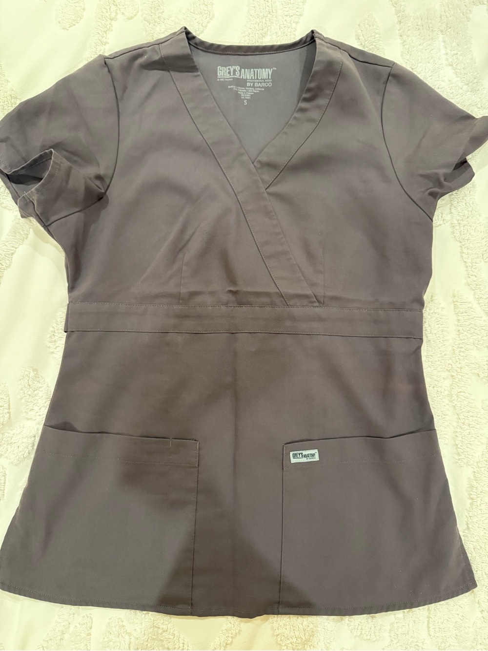 Grey's Anatomy Women's Scrub Top in Gray